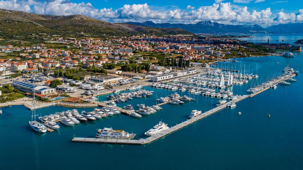 West Star Apartment Trogir Exteriör bild